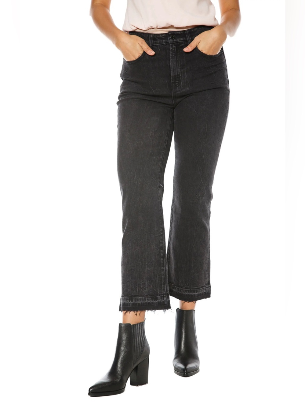 NWOT Juicy Couture Malibu Crop Kick Jeans